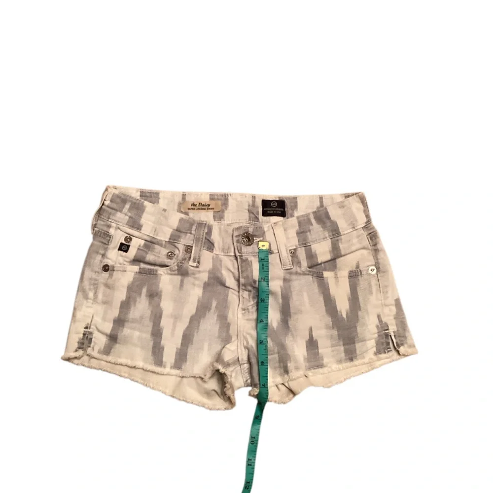 AG Adriano Goldschmied Daisy Duke Tribal Print Short Shorts - Picture 6 of 7